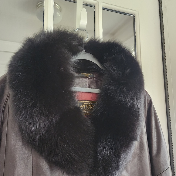 Andre Vintage 80's Brown Leather Coat with Black Faux Fur Collar - Picture 2 of 11